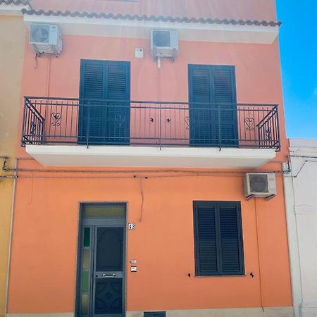 Giusy'S House Apartment อาโวลา ภายนอก รูปภาพ