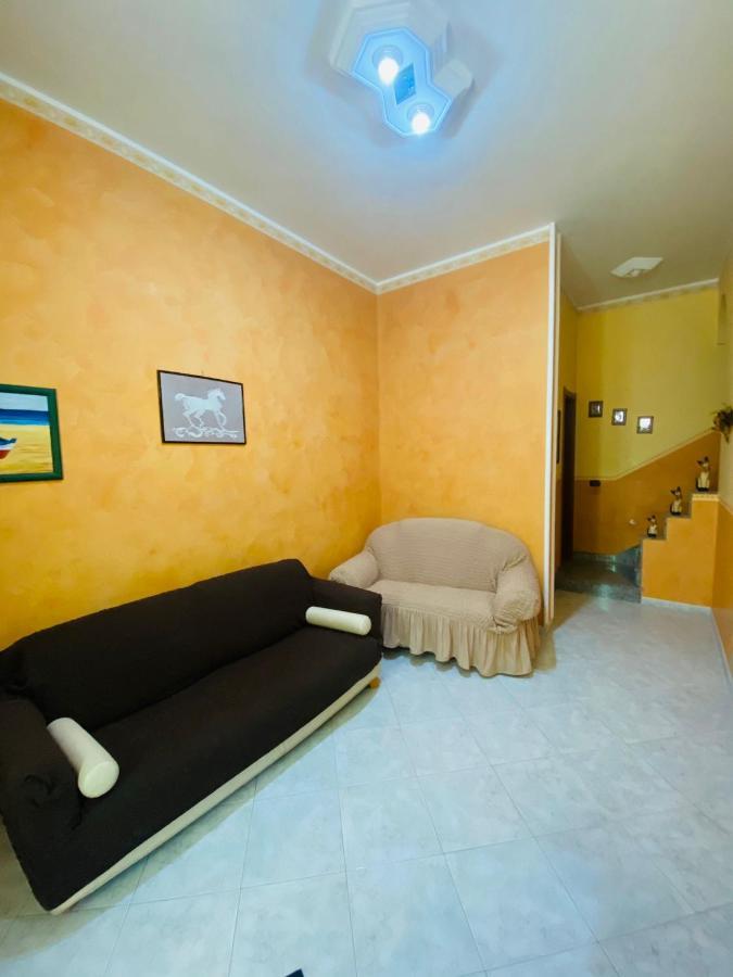 Giusy'S House Apartment อาโวลา ภายนอก รูปภาพ