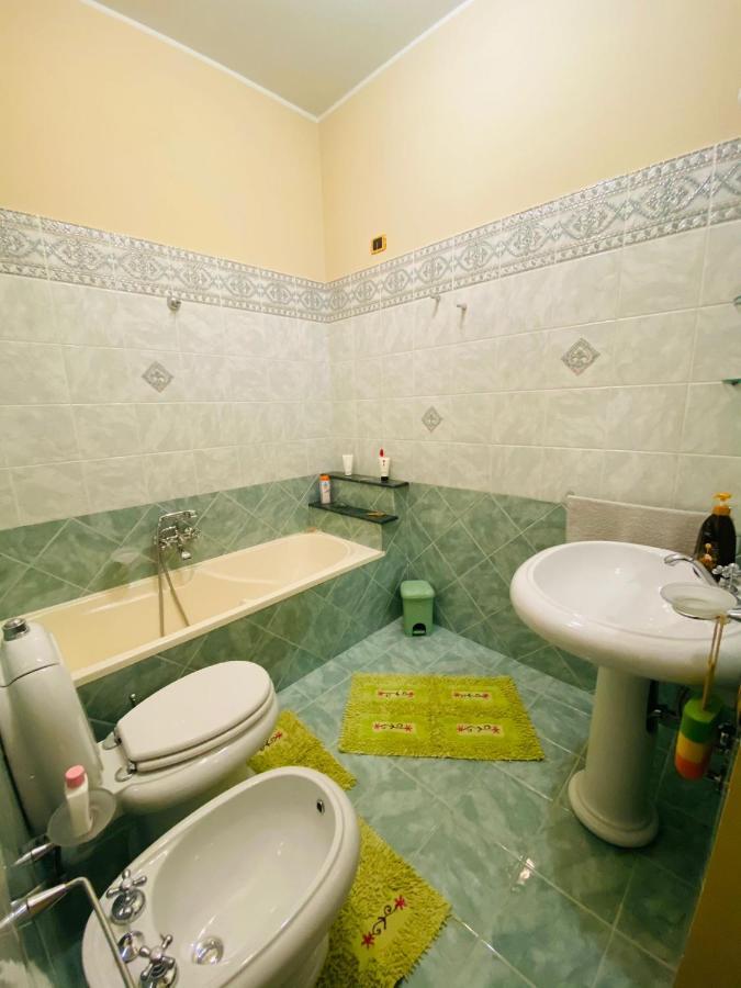 Giusy'S House Apartment อาโวลา ภายนอก รูปภาพ